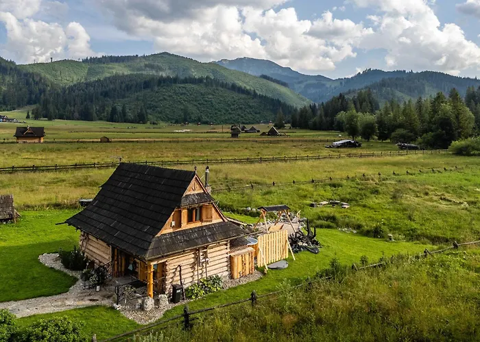 Miedzy Dolinami Casa vacanze *